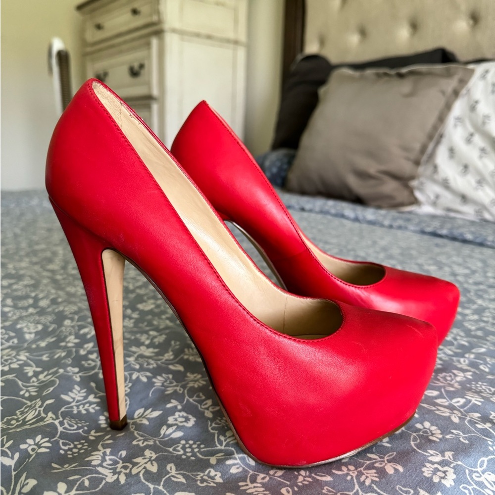Red platforms